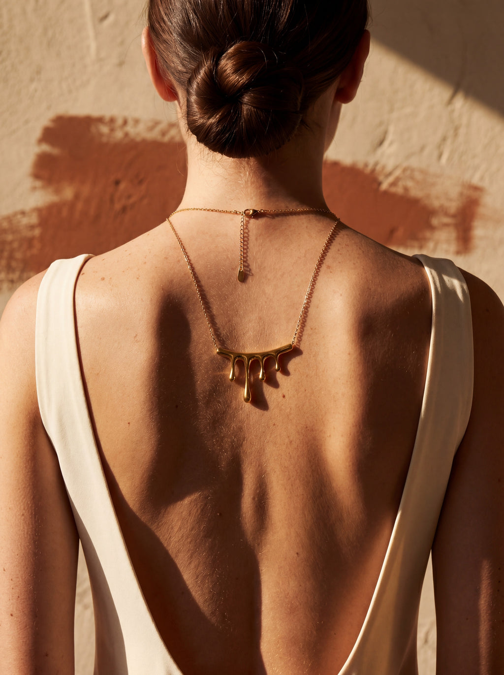 Drip Bar Necklace
